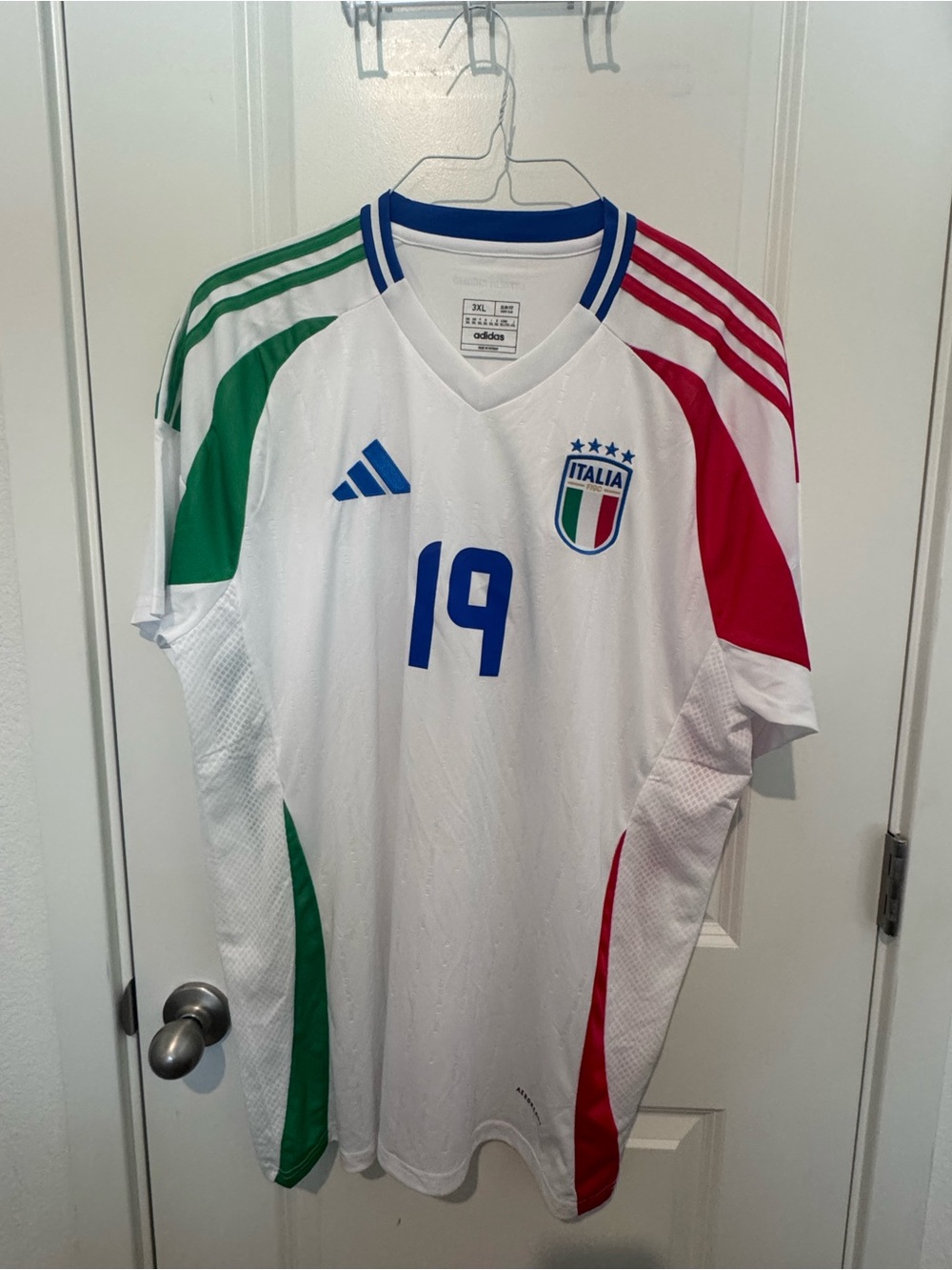 NWOT Adidas Italy 24/25 Away Jersey #19 Udogie